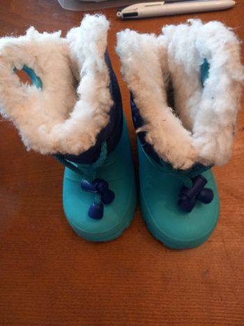Bottes de neige taille 18/19