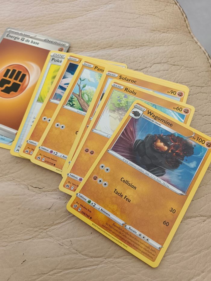 Lot de 19 cartes Pokémon