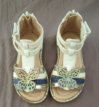 Sandales pointure 22
