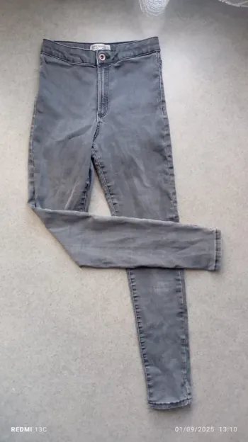 Jeans 13/14ans Zara