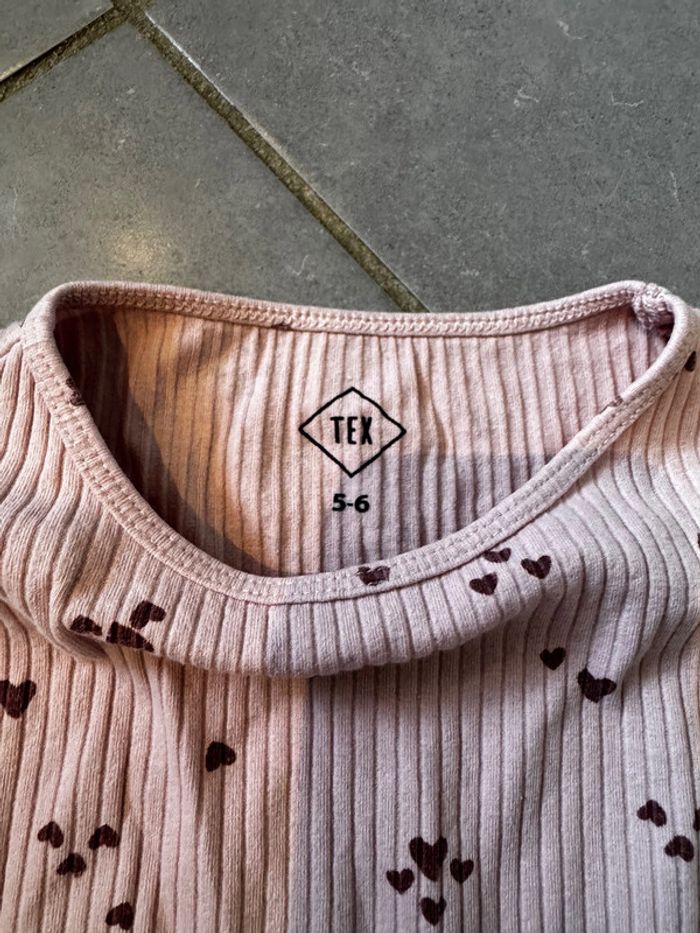 T shirt / Maillot de corps manches longues à lignages - Tex - Cœurs - Rose - 5/6 ans W - photo numéro 2