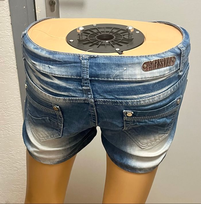 Short en jean léger - photo numéro 5