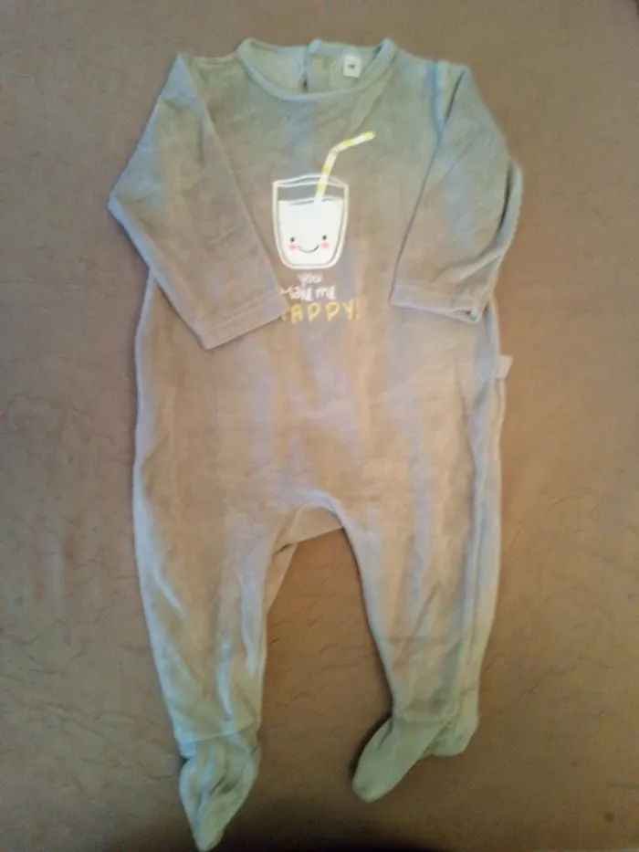 Lot de pyjamas - photo numéro 5