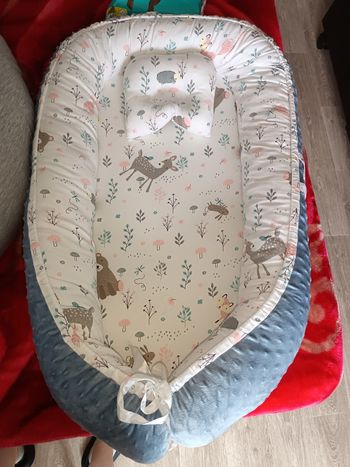 Réducteur de lit bébé 