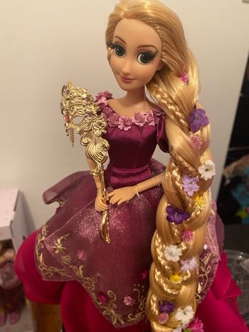 Poupée Disney Raiponce collection masquerade déboxée