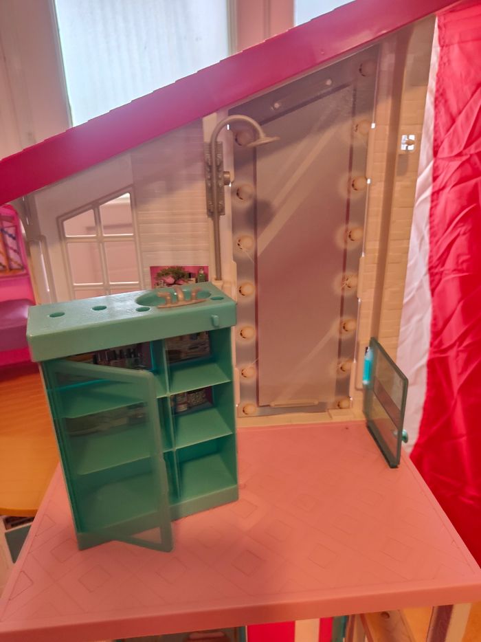 Maison de Barbie Malibu 2en1 - photo numéro 7