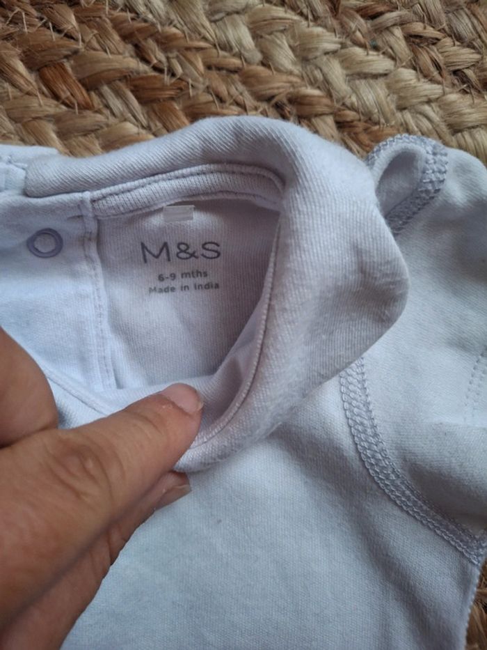 Body lilas col fleur mark&Spencer 9 mois - photo numéro 3