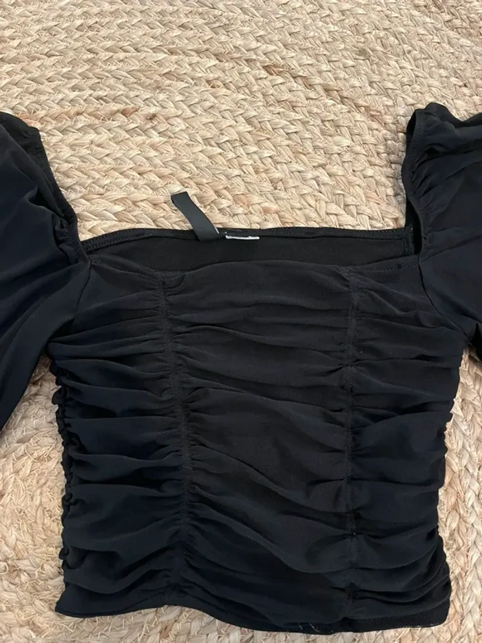 Top court manches longues noires H&M - photo numéro 2