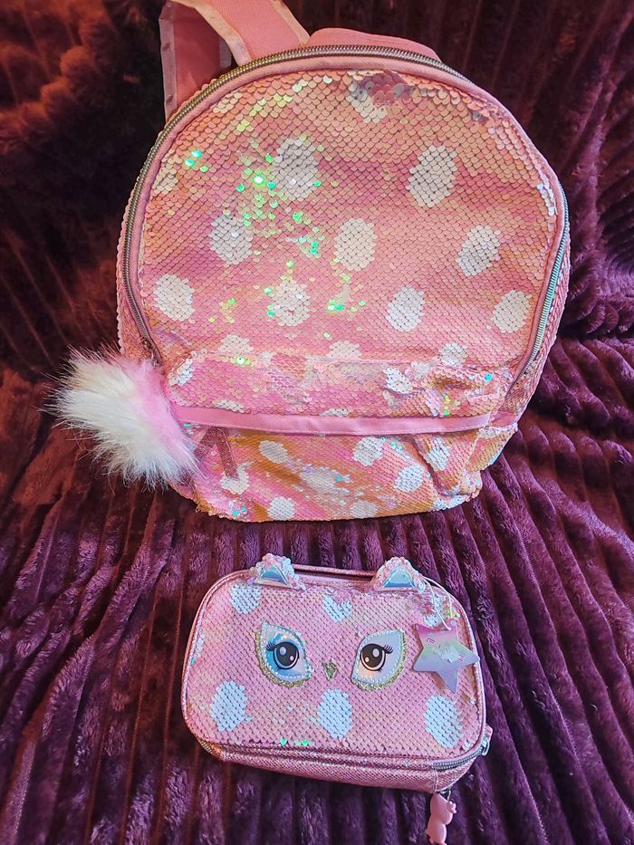 Sac à dos et trousse sequins neuf
