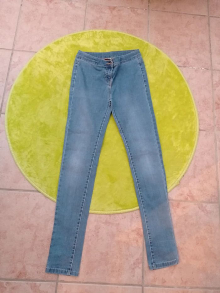 Jean bleu TAO taille 14 ans
