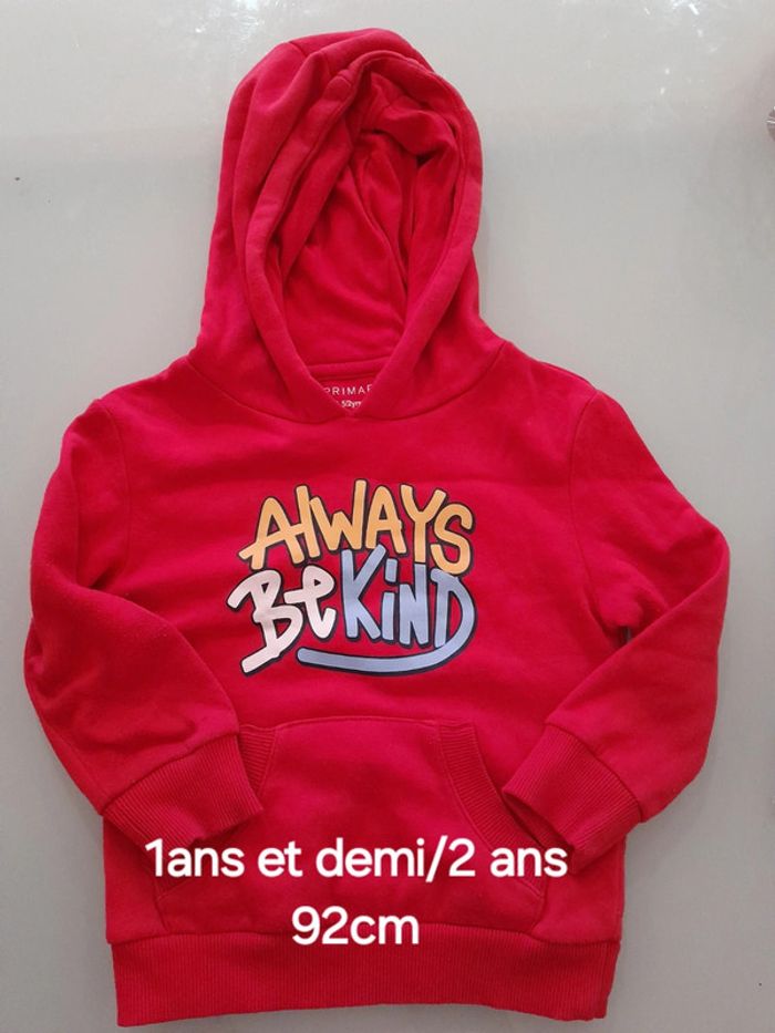 Pull à capuche garçon 1a et demi/2A
