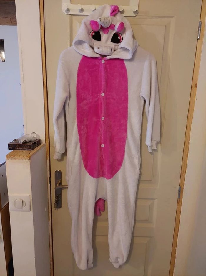 Combinaison pyjama capuche "licorne" fille ado chaud 10 ans (140cm) BE 🦄 - photo numéro 4