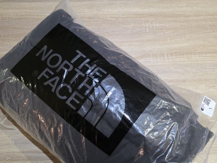 Veste The North Face noir Doudoune Retro Nuptse /Taille L(convient XL) Neuve avec étiquettes - photo numéro 5