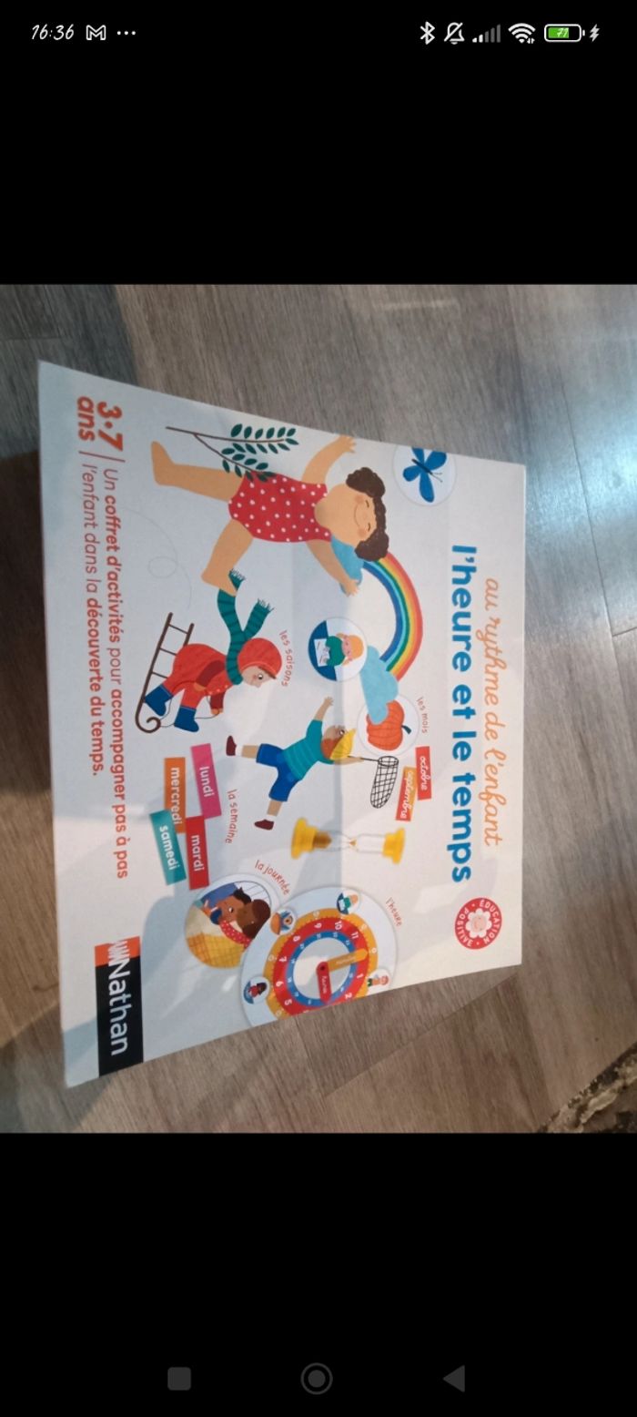 Jeu au rythme de l'enfant l'heure et le temps