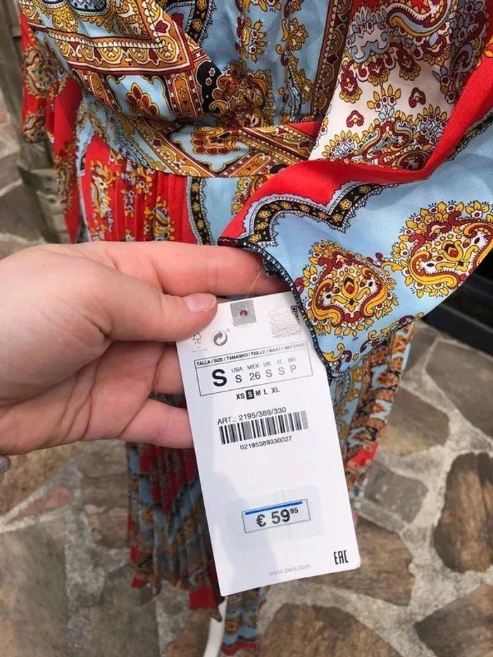 Robe Zara neuve taille S - photo numéro 4