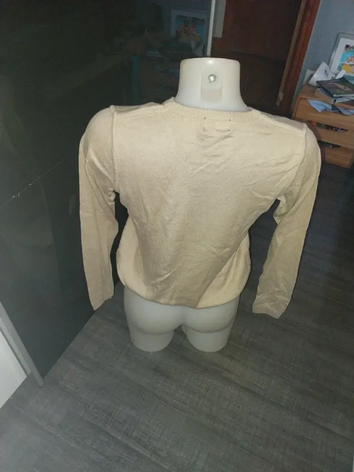 Pull beige col V taille M - photo numéro 4