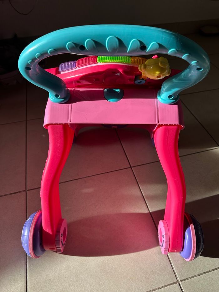 Trotteur VTech en parfait état, utilisé 1 ou 2 fois. Complet avec téléphone. - photo numéro 5