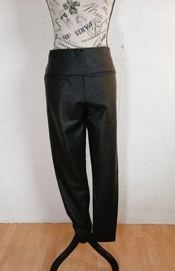🖤 Legging simili cuir – Taille 4XL – État impeccable