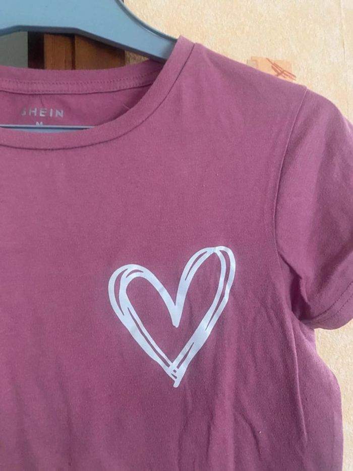 TEE shirt femme taille 38 très bon etat - photo numéro 3