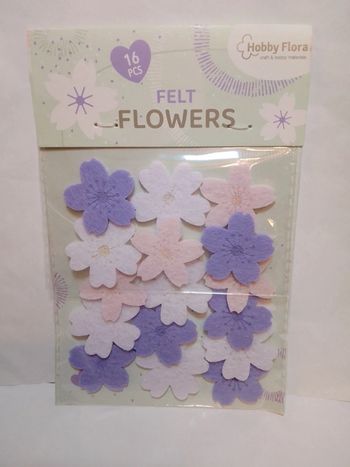 Fleurs en feutrine violettes x16 scrapbooking