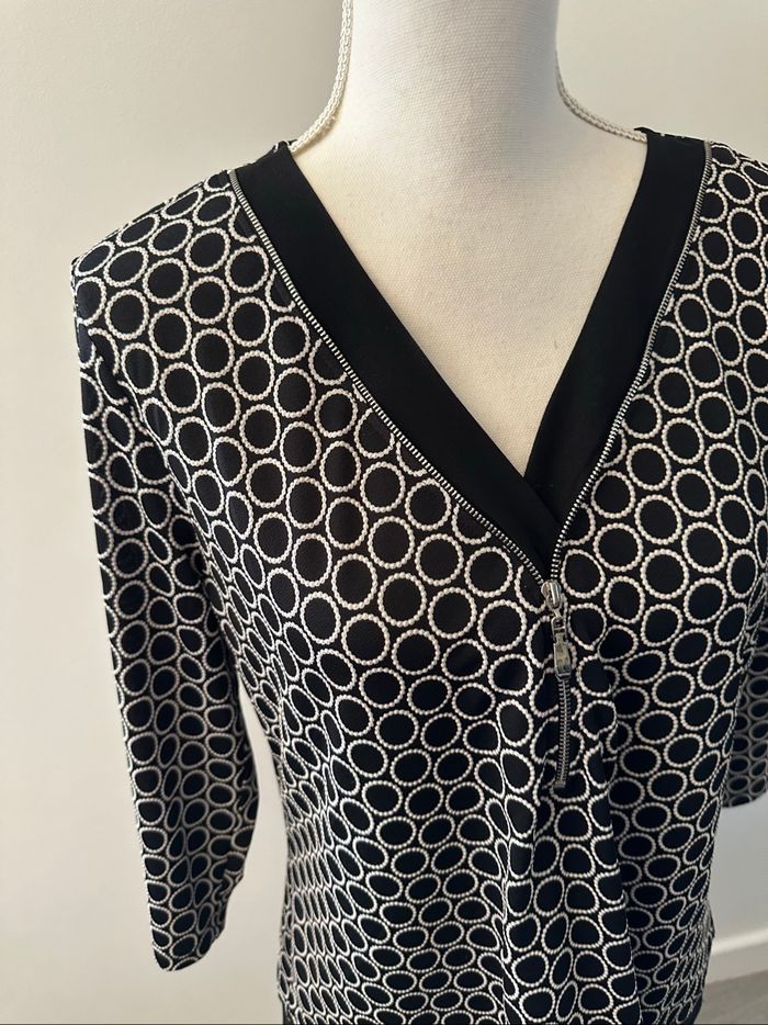 Blouse bariolée ronds noire et blanche Christine Laure T2 42/44 XL/XXL - photo numéro 2