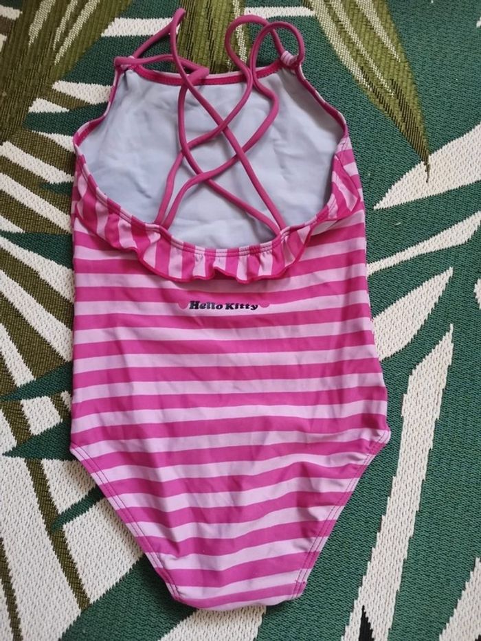 Maillot de bain Hello Kitty | taille 5/6ans - photo numéro 3