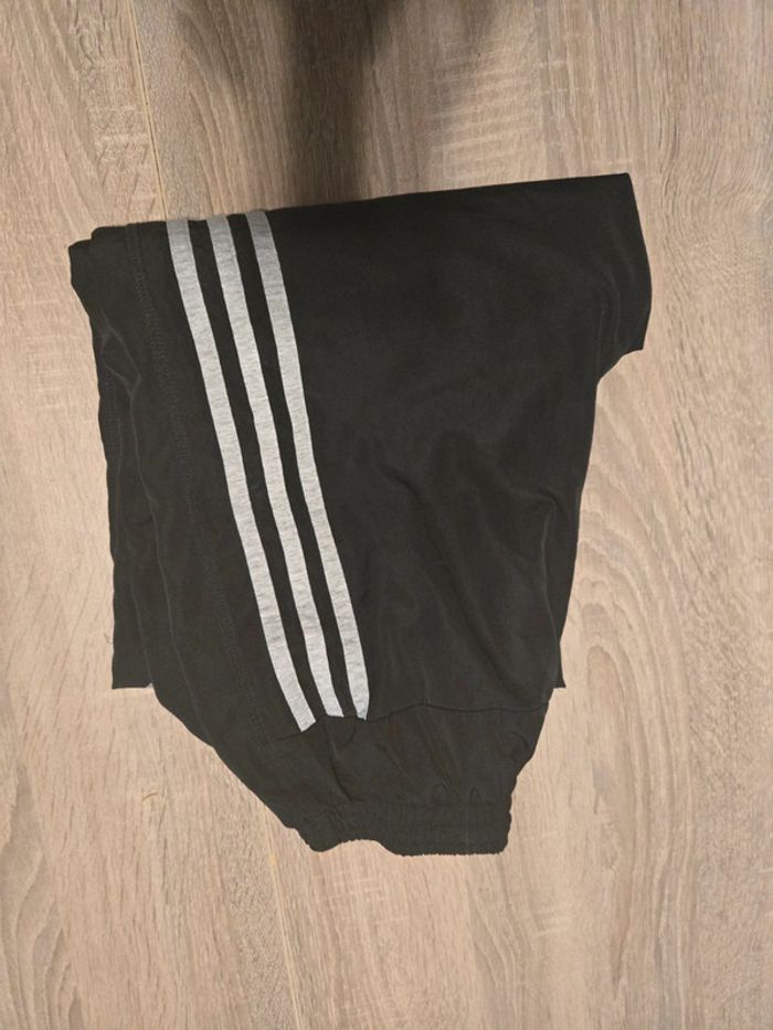 Pantalon jogging adidas 13 14 ans état impeccable - photo numéro 4