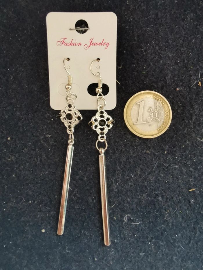 Boucles d'oreilles fantaisie - photo numéro 2