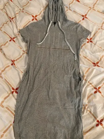 Robe grise