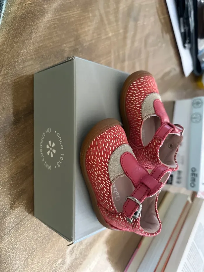 Chaussures, fille - photo numéro 2