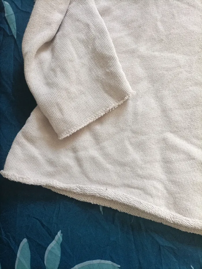 Joli pull à capuche taille unique - photo numéro 3