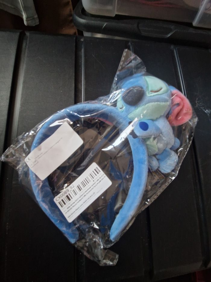 Serre tete stitch