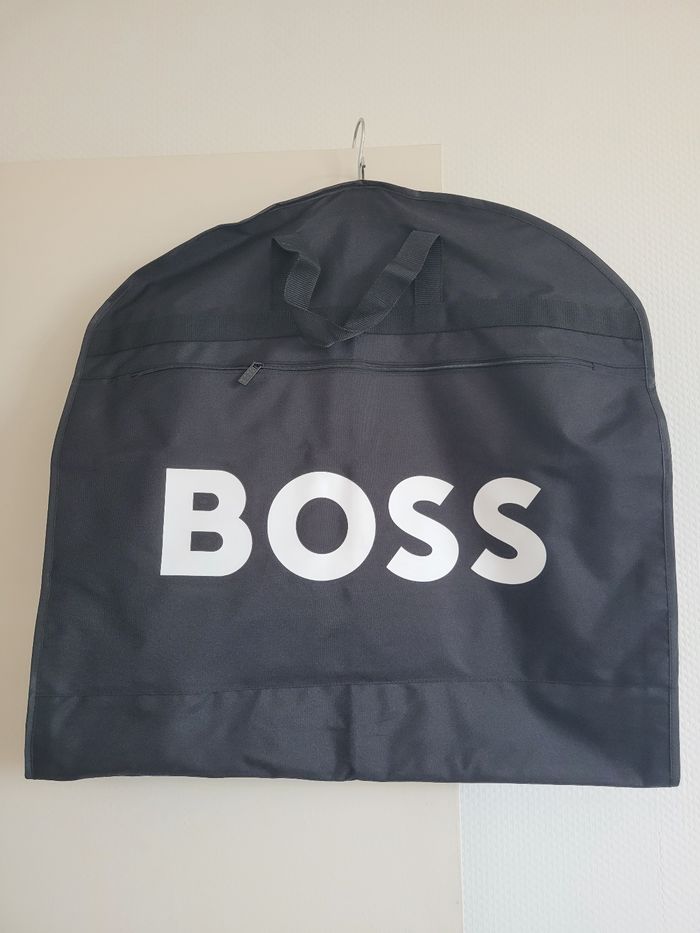 Costume boss