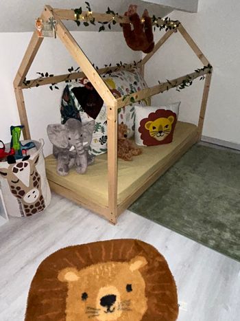 Ensemble lit cabane + décoration