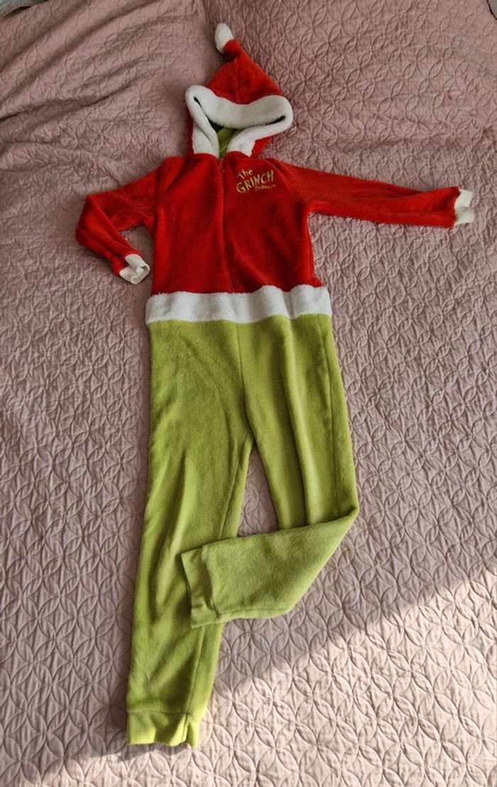 Pilou pilou Grinch 9 10 ans