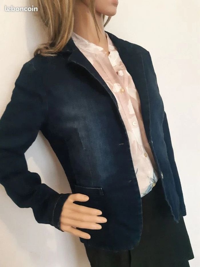 Les p'tites bombes veste en jean T.38 en tbe - photo numéro 2