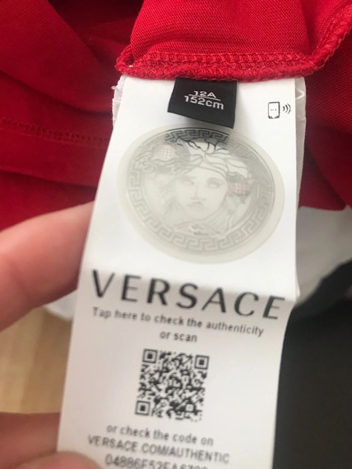 Tee-shirt Versace 12 ans - photo numéro 7