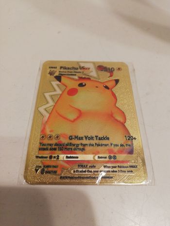Carte Pokémon Pikachu Vmax or en metal