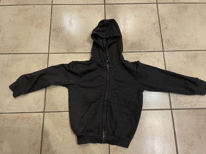 Sweat gris Gemo 6ans - photo numéro 2