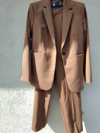 Ensemble tailleur mango (pantalon 44/veste 42)marron