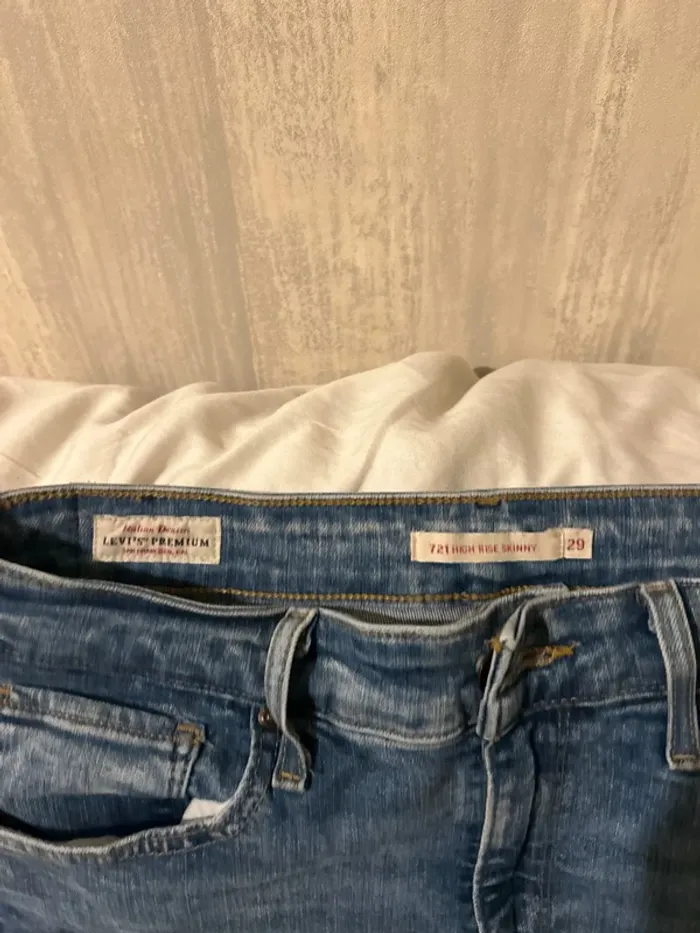 Jeans Levis - photo numéro 4