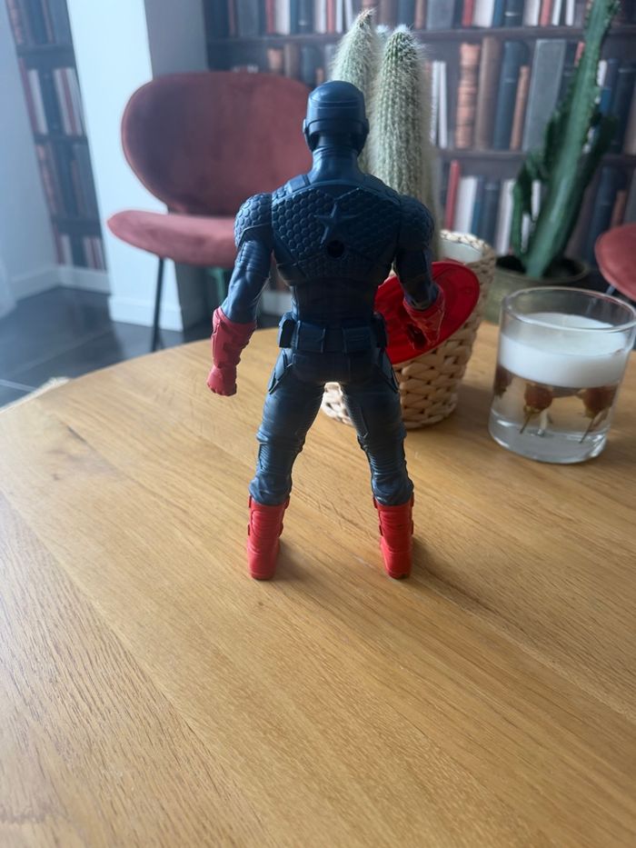 Figurine Captain America Marvel Hasbro - photo numéro 2