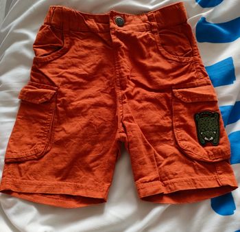 Short garçon taille 24 mois