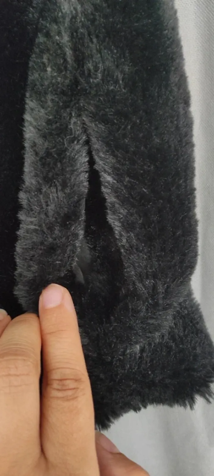 Veste gilet fausse fourrure sans manches - photo numéro 6