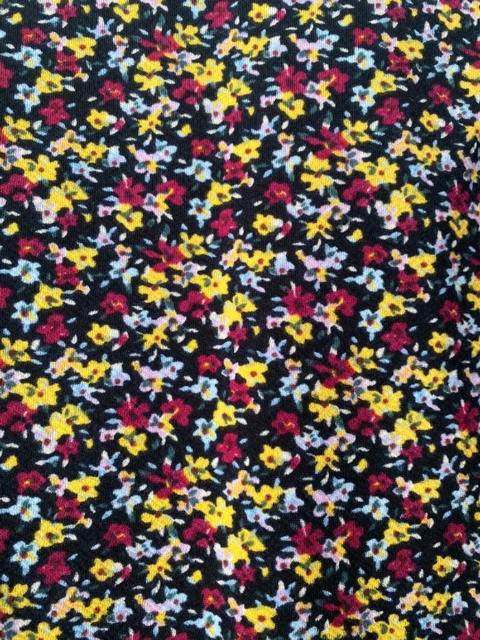 Blouse fleurie 8 ans - photo numéro 4