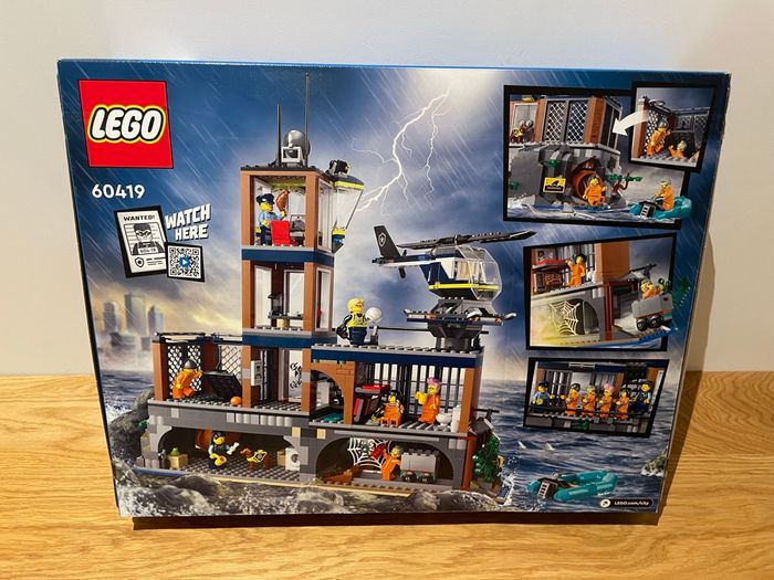 60419 Lego City La prison de la police en haute mer - photo numéro 2