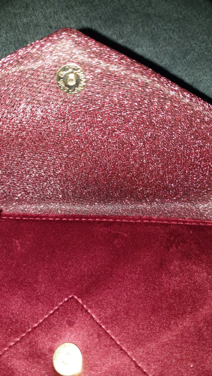 Neuve pochette velours bordeaux intérieur paillettes - photo numéro 2