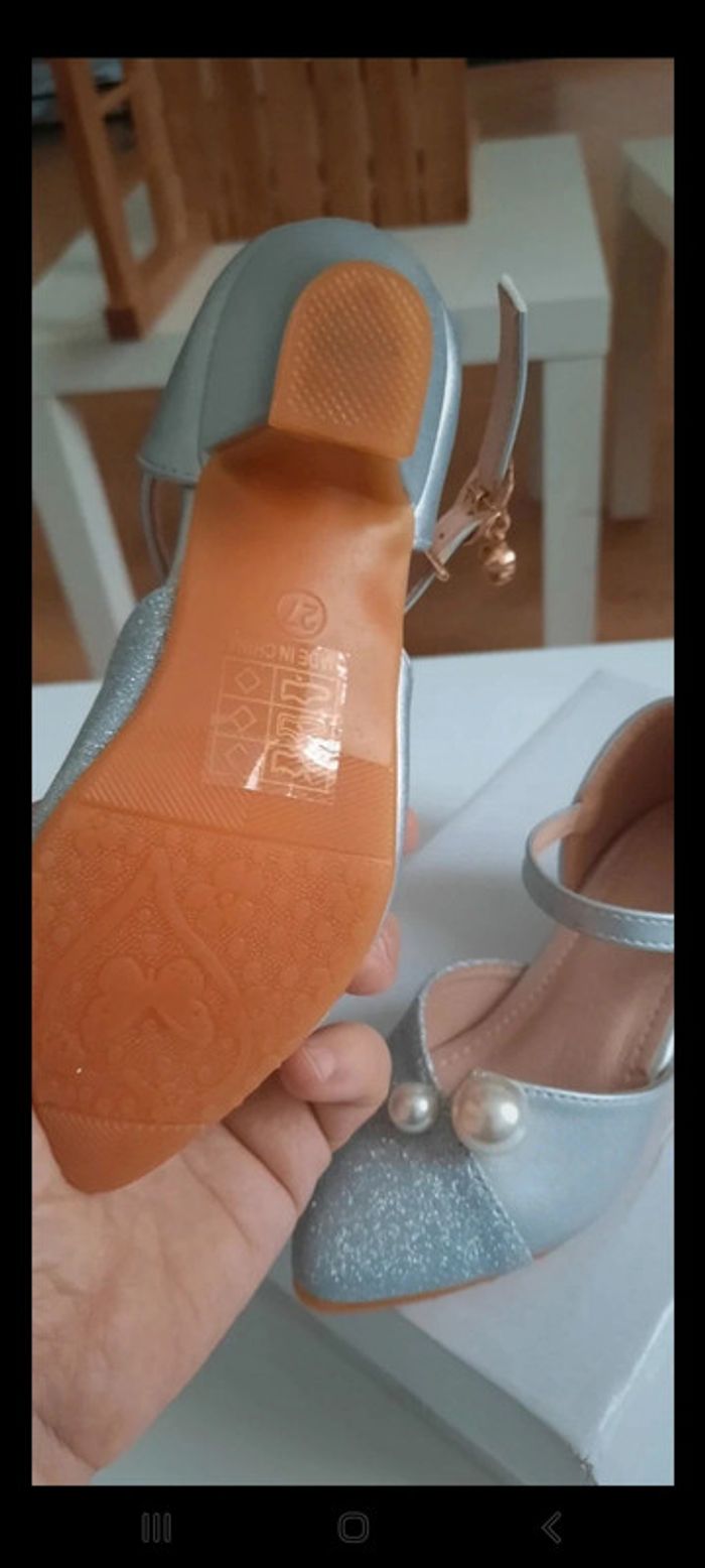 2 paires d'escarpins pour fillettes 27 - photo numéro 4