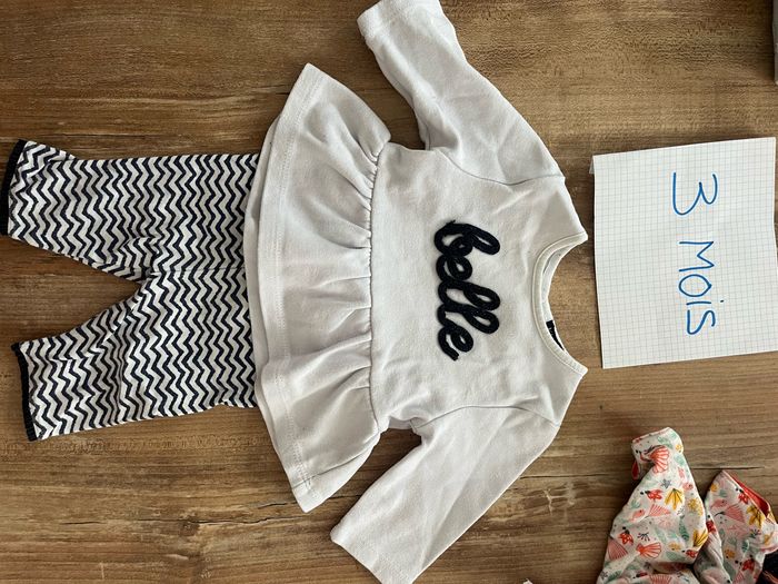 Lot de 4 tenues fille taille 3 mois - photo numéro 6