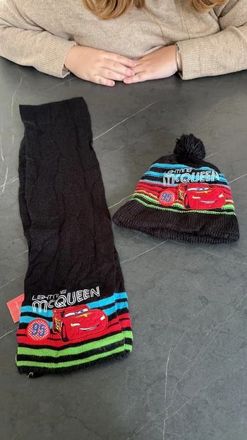 Écharpe bonnet